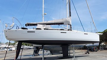 A2M by YES, Port Camargue / Grau-du-roi : DEHLER 46 C