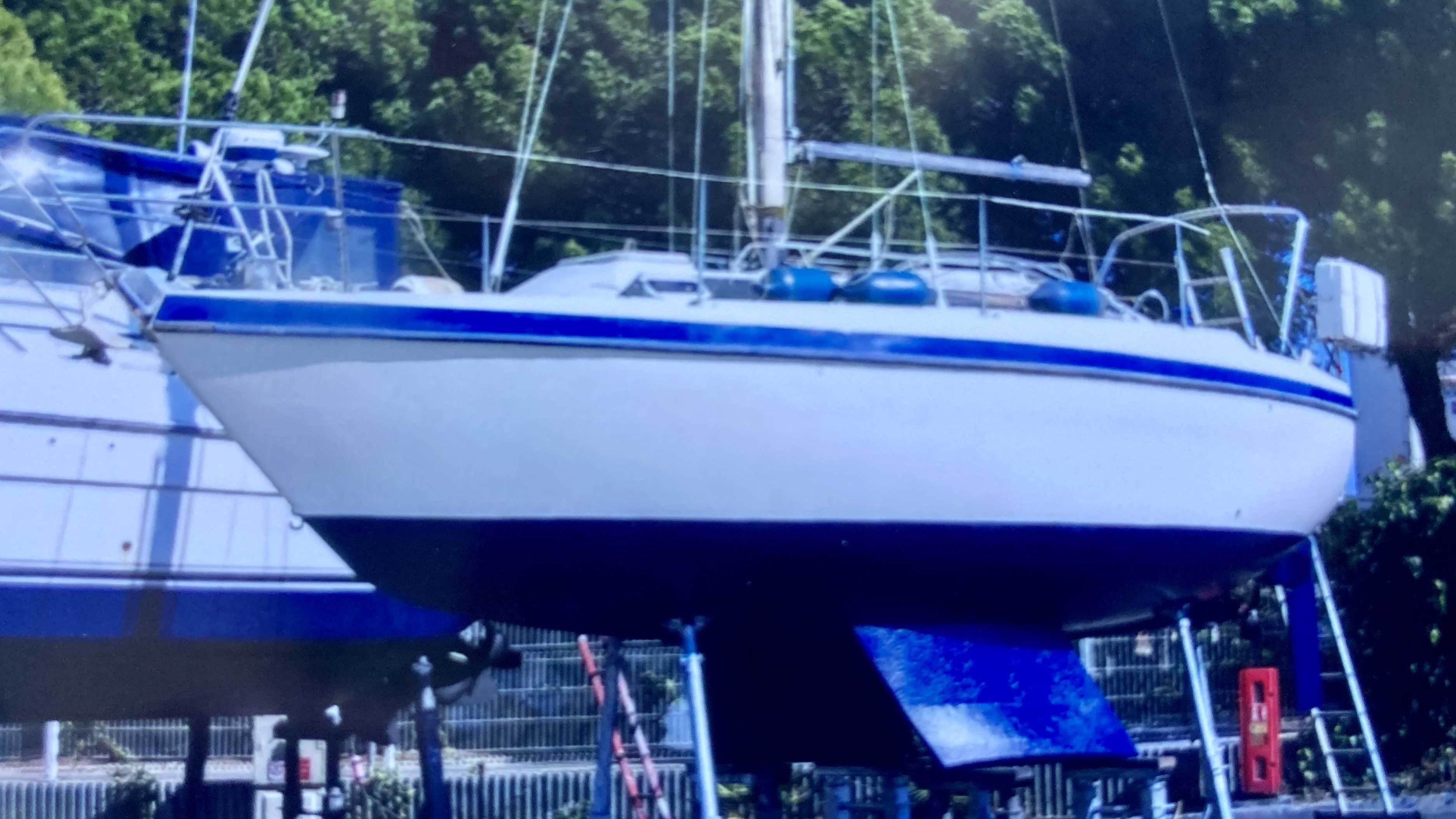 A2M by YES, Port Camargue / Grau-du-roi : MIRAGE 2700